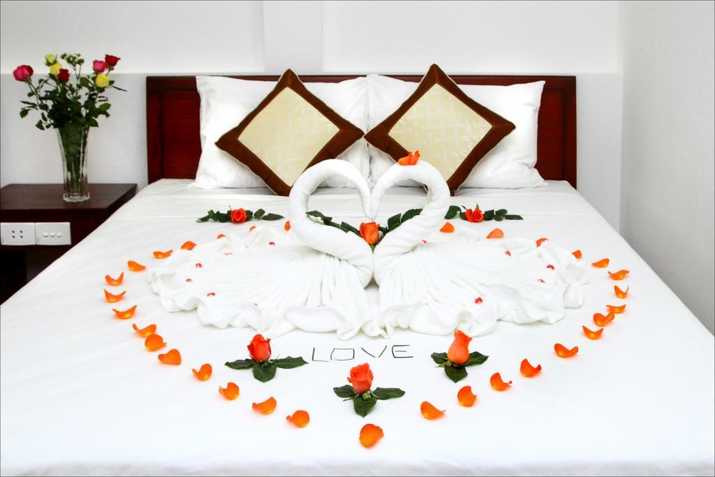 Azalea Homestay Hoi An Bagian luar foto