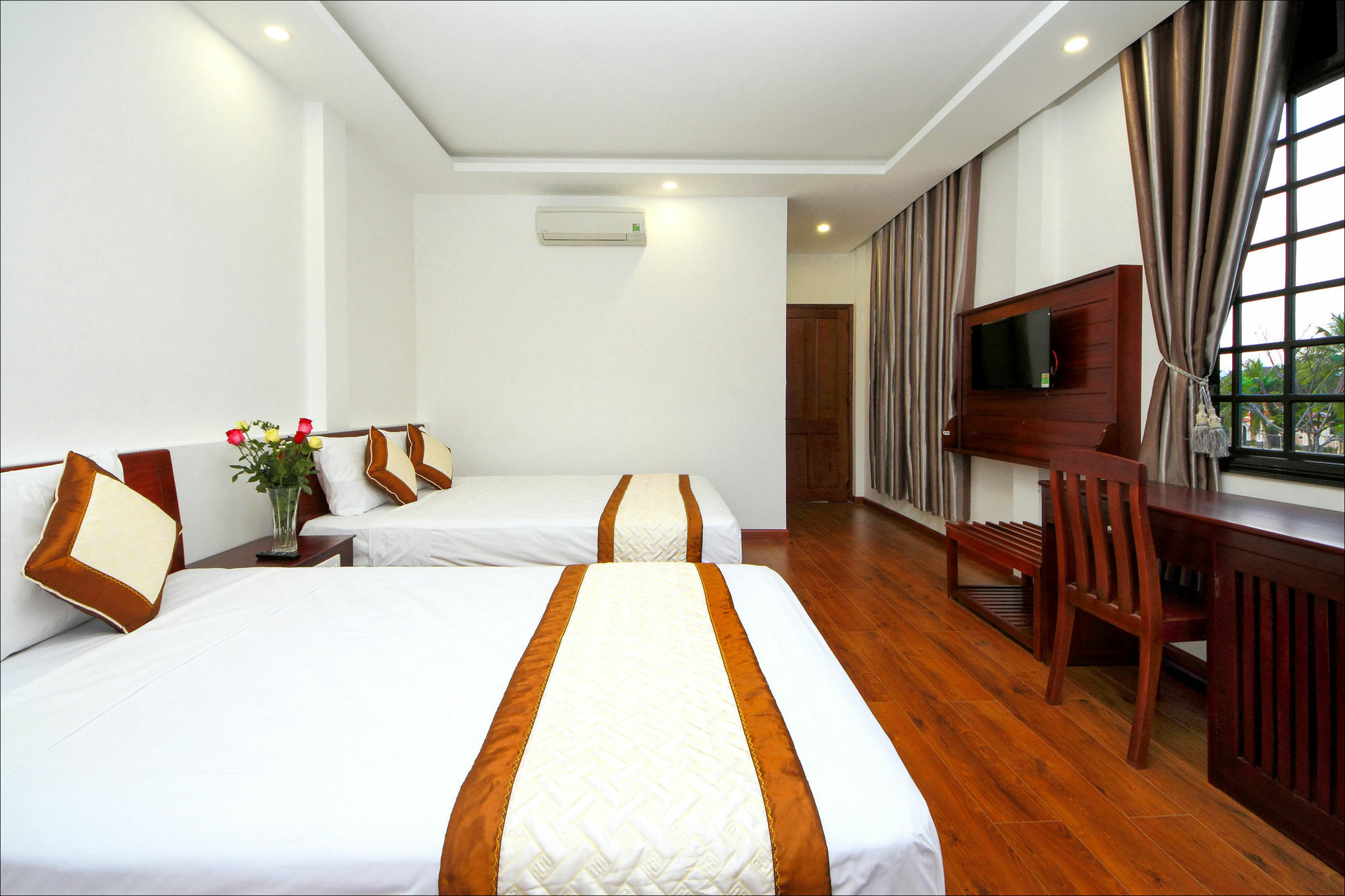 Azalea Homestay Hoi An Bagian luar foto